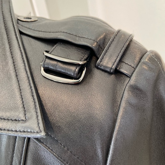 David Meister Vintage 100% Lamb skin leather coat. - Picture 3 of 7